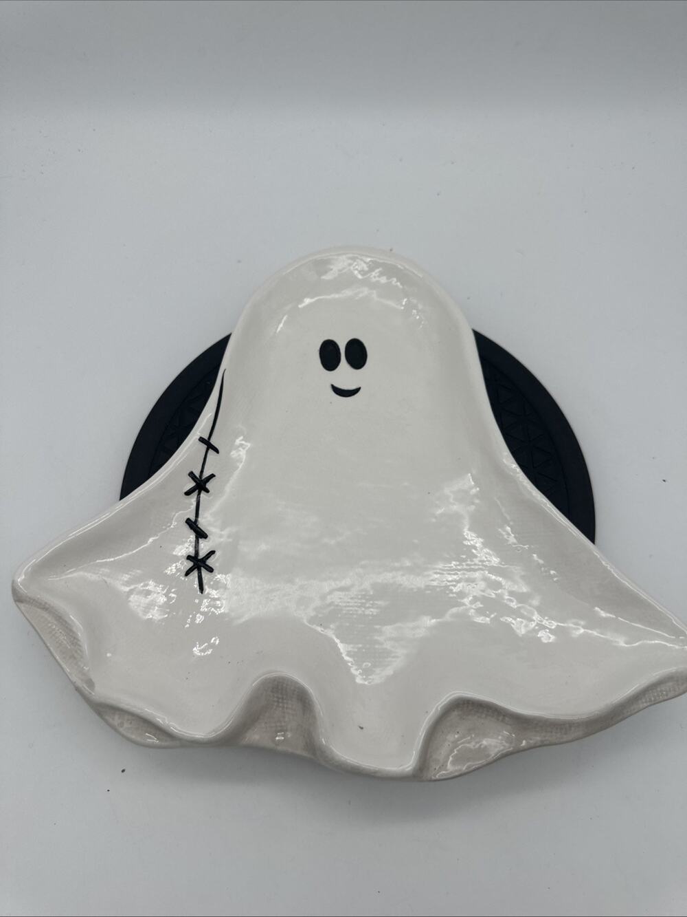 Vintage 2019 Hobby Lobby Halloween Ceramic White Ghost Plate EUC